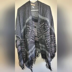 Aziza Grey Western Print Fringe Shoulder Shawl, One Size.